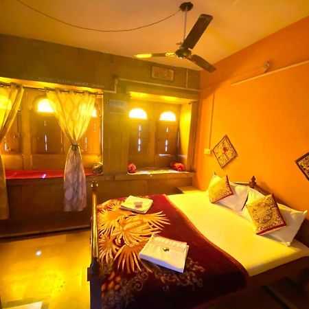 Hostel Little Prince Home Stay Jaisalmer Ngoại thất bức ảnh
