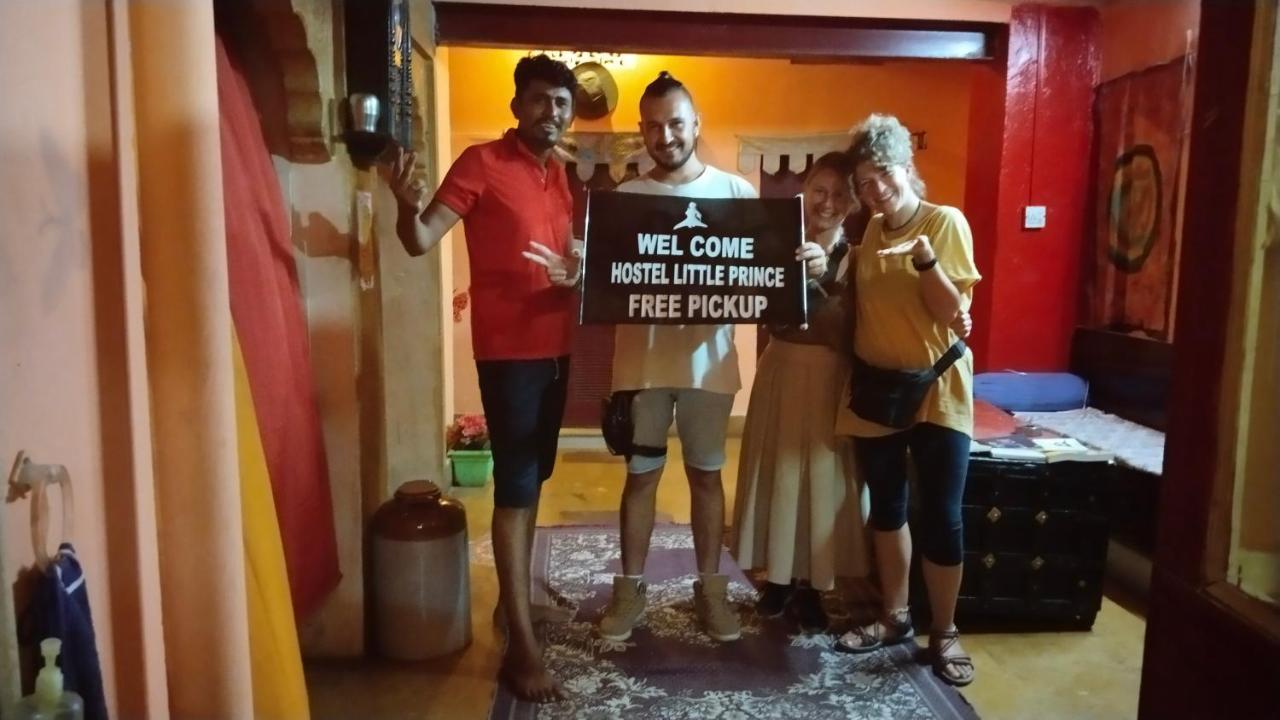 Hostel Little Prince Home Stay Jaisalmer Ngoại thất bức ảnh