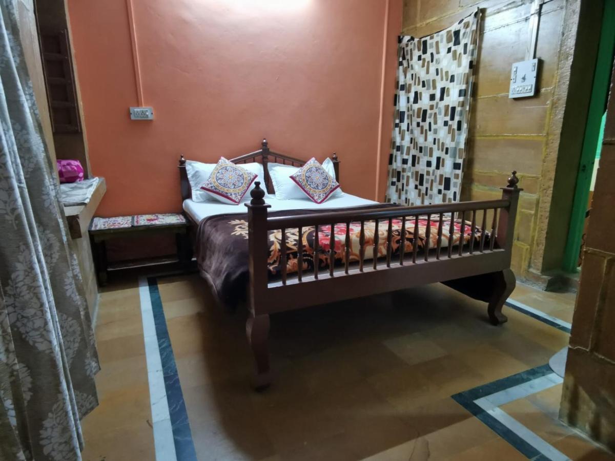 Hostel Little Prince Home Stay Jaisalmer Ngoại thất bức ảnh