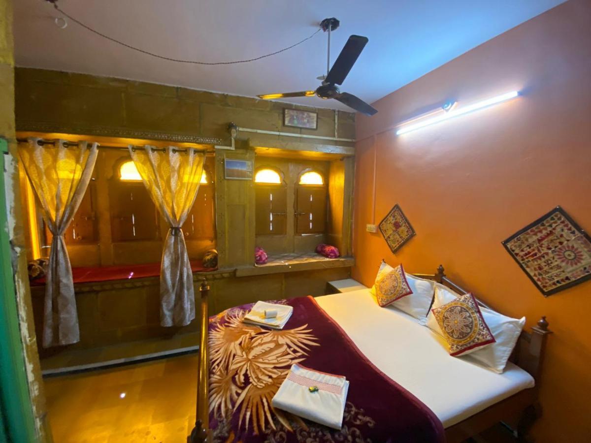 Hostel Little Prince Home Stay Jaisalmer Ngoại thất bức ảnh