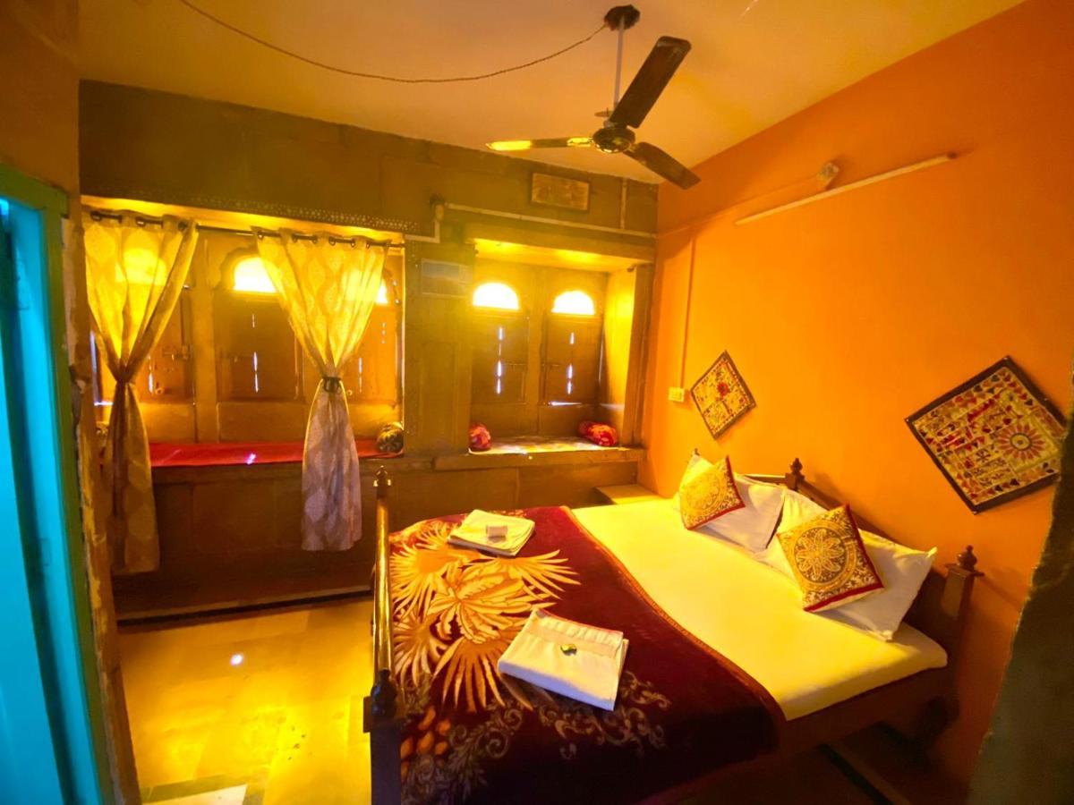 Hostel Little Prince Home Stay Jaisalmer Ngoại thất bức ảnh
